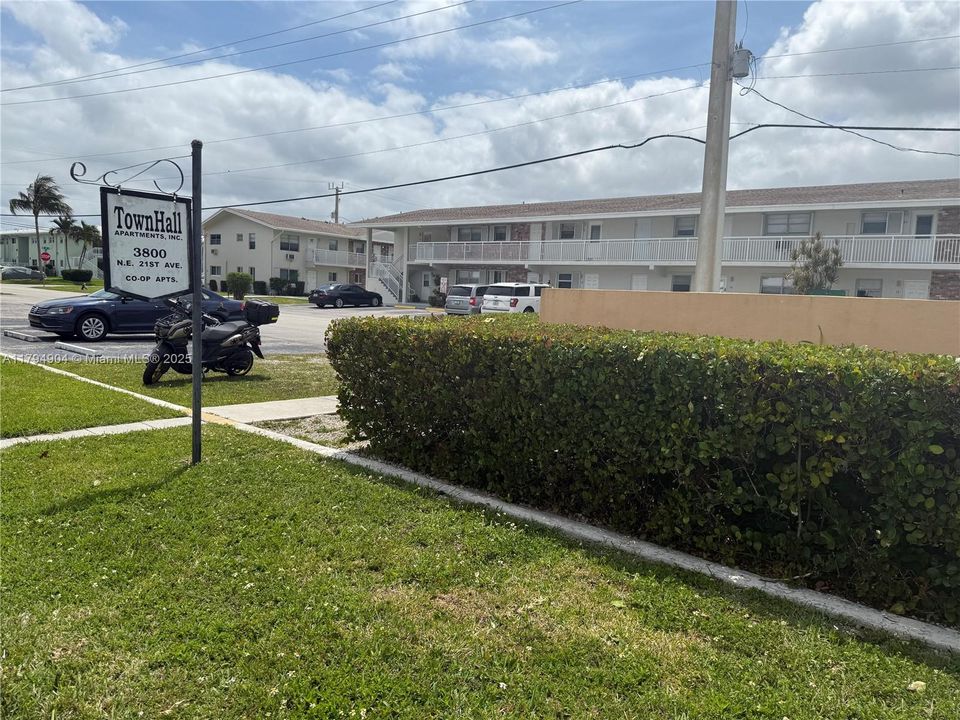 Недавно продано: $145,000 (1 спален, 1 ванн, 680 Квадратных фут)