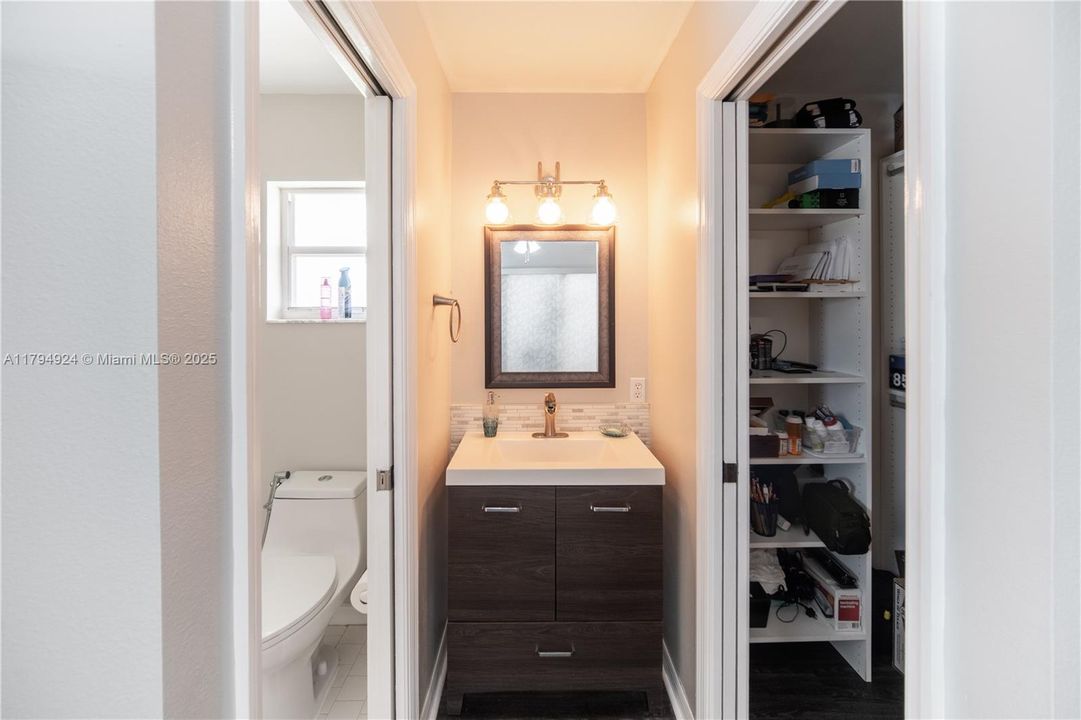 Recently Sold: $480,000 (4 beds, 4 baths, 2856 Square Feet)