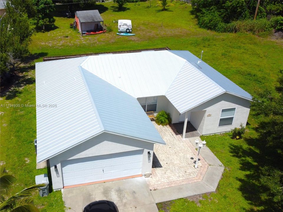 Recientemente alquilado: $2,400 (3 camas, 2 baños, 1463 Pies cuadrados)