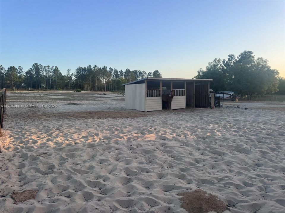 На продажу: $585,000 (3 спален, 2 ванн, 0 Квадратных фут)