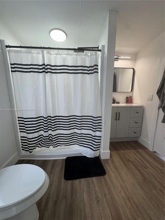 Vendido Recientemente: $240,000 (3 camas, 3 baños, 1620 Pies cuadrados)