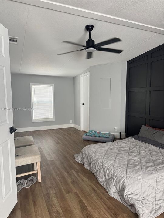 Vendido Recientemente: $240,000 (3 camas, 3 baños, 1620 Pies cuadrados)