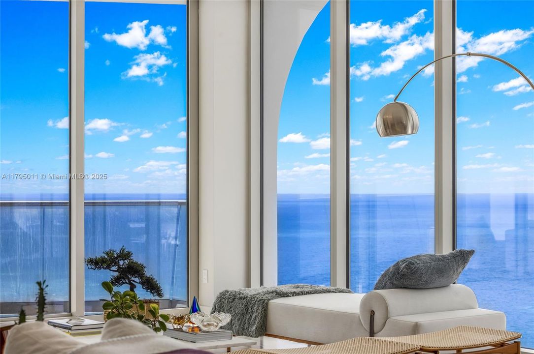 На продажу: $8,950,000 (5 спален, 6 ванн, 4127 Квадратных фут)