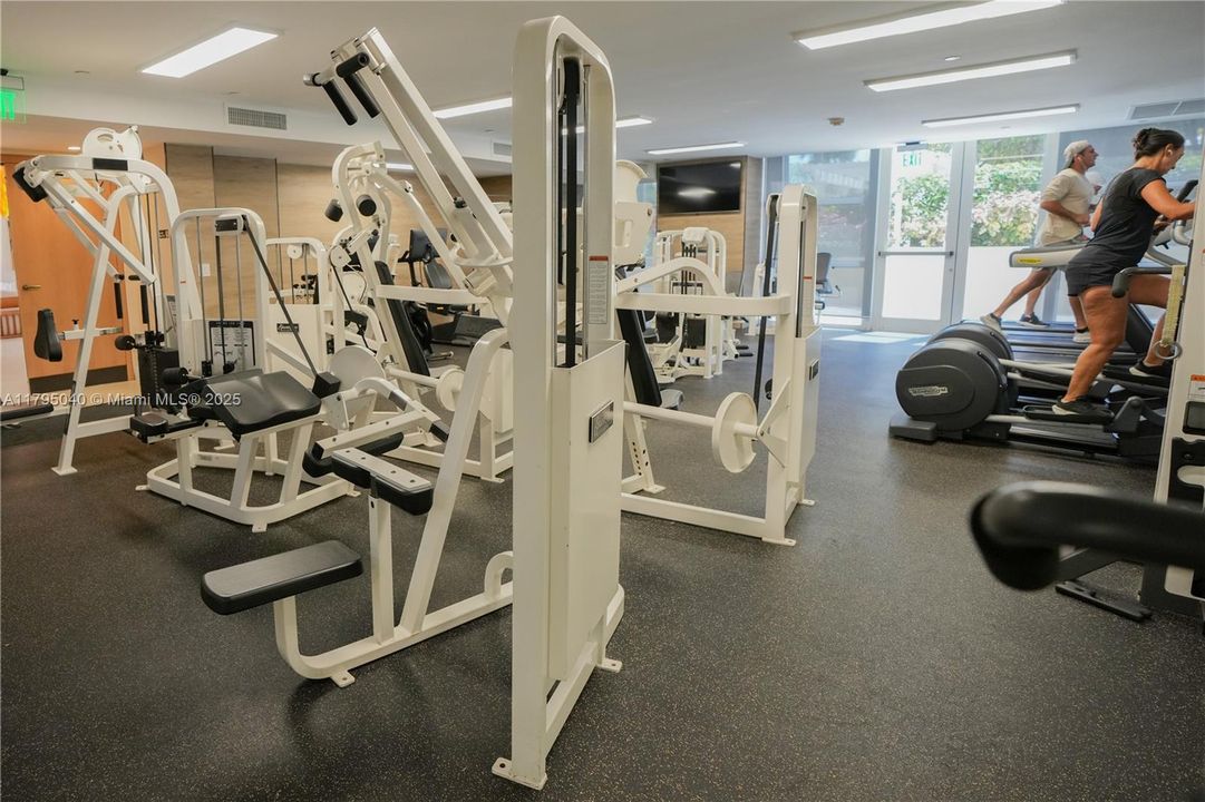 Active With Contract: $3,149,000 (2 beds, 3 baths, 2950 Square Feet)