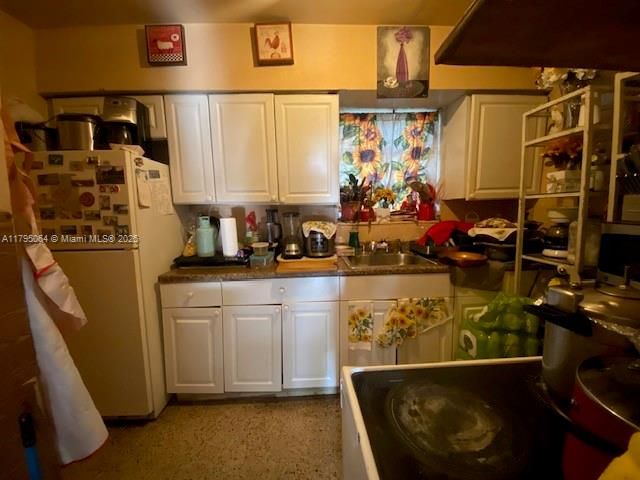 Recently Sold: $524,000 (0 beds, 0 baths, 1961 Square Feet)