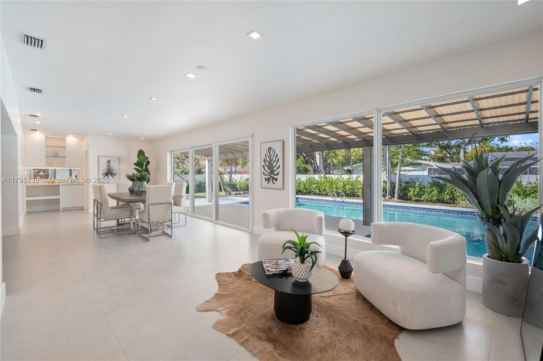 Recently Sold: $1,835,000 (5 beds, 3 baths, 3080 Square Feet)