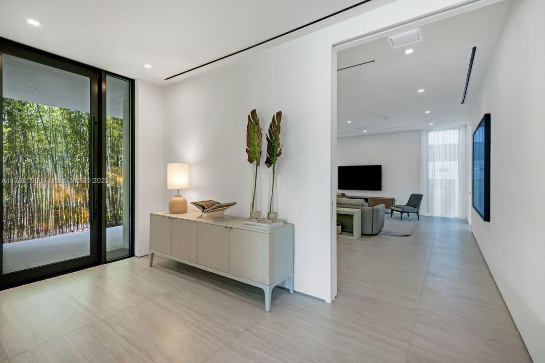 For Sale: $21,500,000 (5 beds, 4 baths, 5506 Square Feet)
