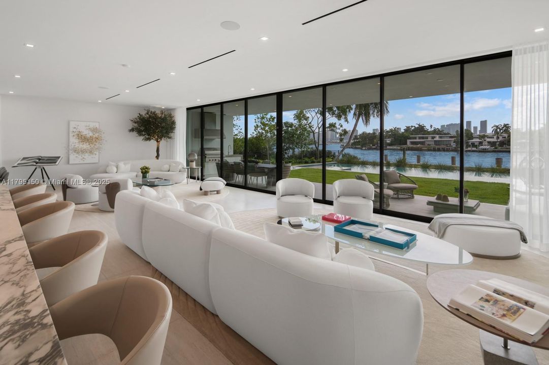 For Sale: $21,500,000 (5 beds, 4 baths, 5506 Square Feet)