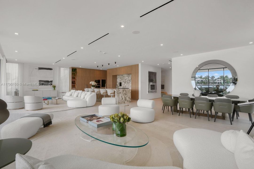 For Sale: $21,500,000 (5 beds, 4 baths, 5506 Square Feet)