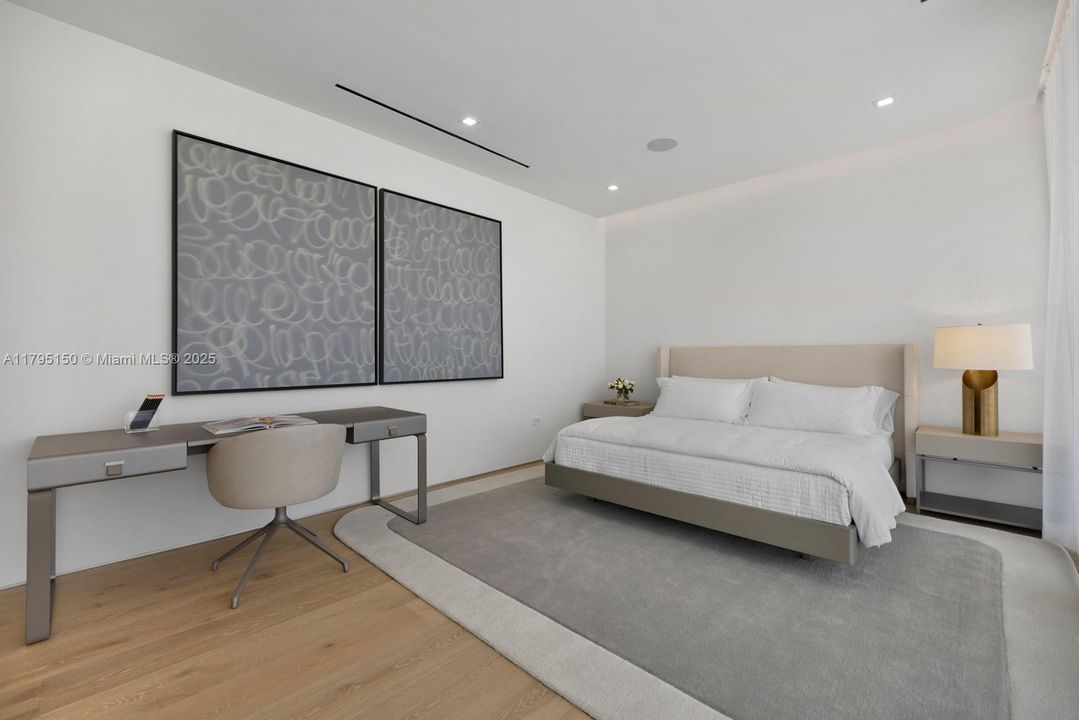 For Sale: $21,500,000 (5 beds, 4 baths, 5506 Square Feet)