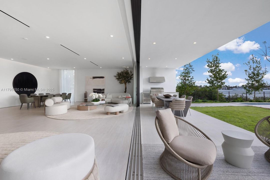 For Sale: $21,500,000 (5 beds, 4 baths, 5506 Square Feet)