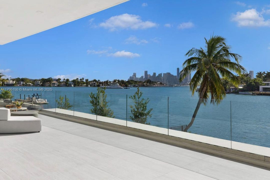 For Sale: $21,500,000 (5 beds, 4 baths, 5506 Square Feet)