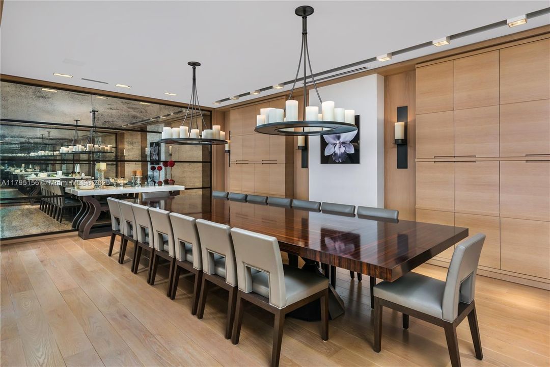 En Venta: $23,500,000 (5 camas, 5 baños, 7025 Pies cuadrados)