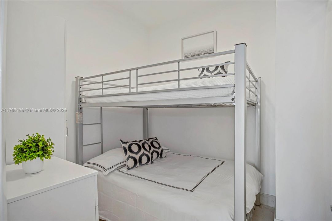 Vendido Recientemente: $3,750,000 (1 camas, 2 baños, 1365 Pies cuadrados)