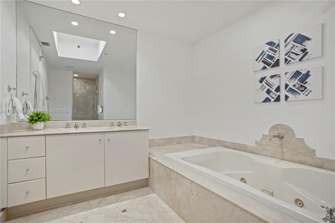 Vendido Recientemente: $3,750,000 (1 camas, 2 baños, 1365 Pies cuadrados)