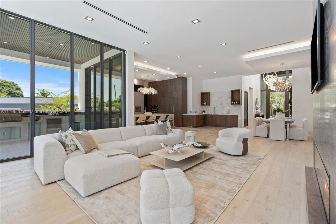 Recently Sold: $3,199,995 (5 beds, 5 baths, 4220 Square Feet)