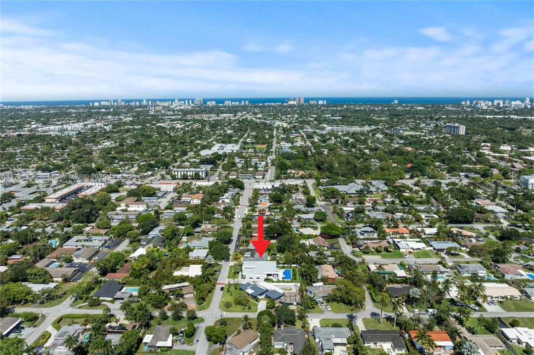 Recently Sold: $3,199,995 (5 beds, 5 baths, 4220 Square Feet)