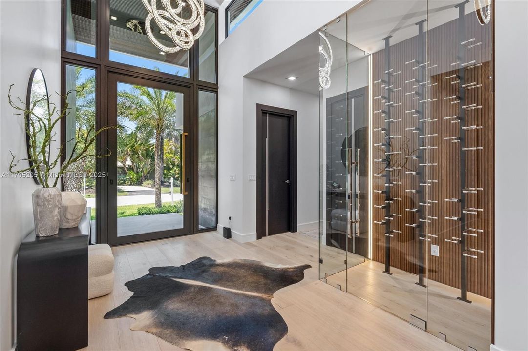 Recently Sold: $3,199,995 (5 beds, 5 baths, 4220 Square Feet)