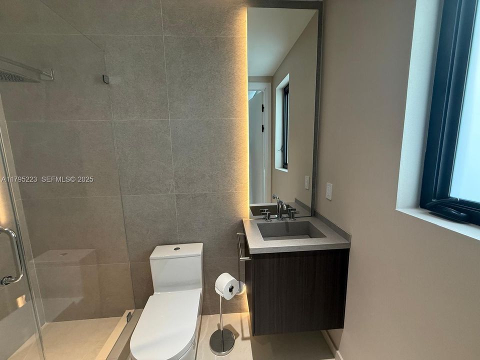 На продажу: $5,800,000 (5 спален, 6 ванн, 0 Квадратных фут)