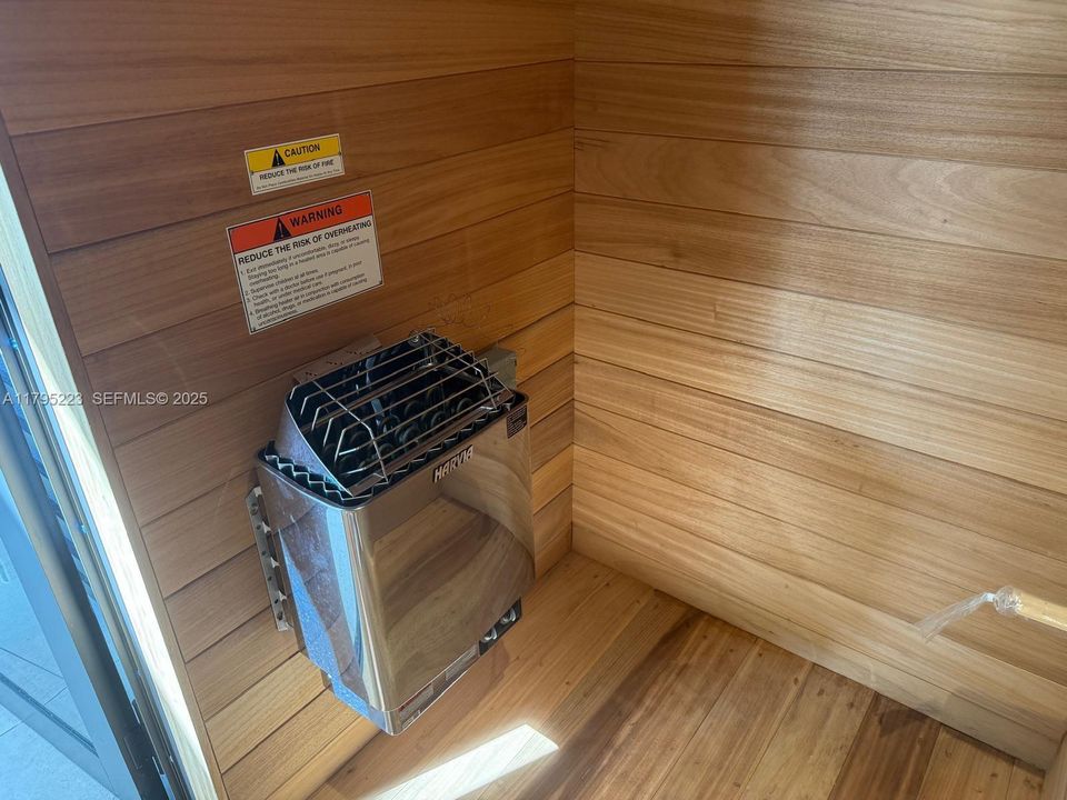 На продажу: $5,800,000 (5 спален, 6 ванн, 0 Квадратных фут)