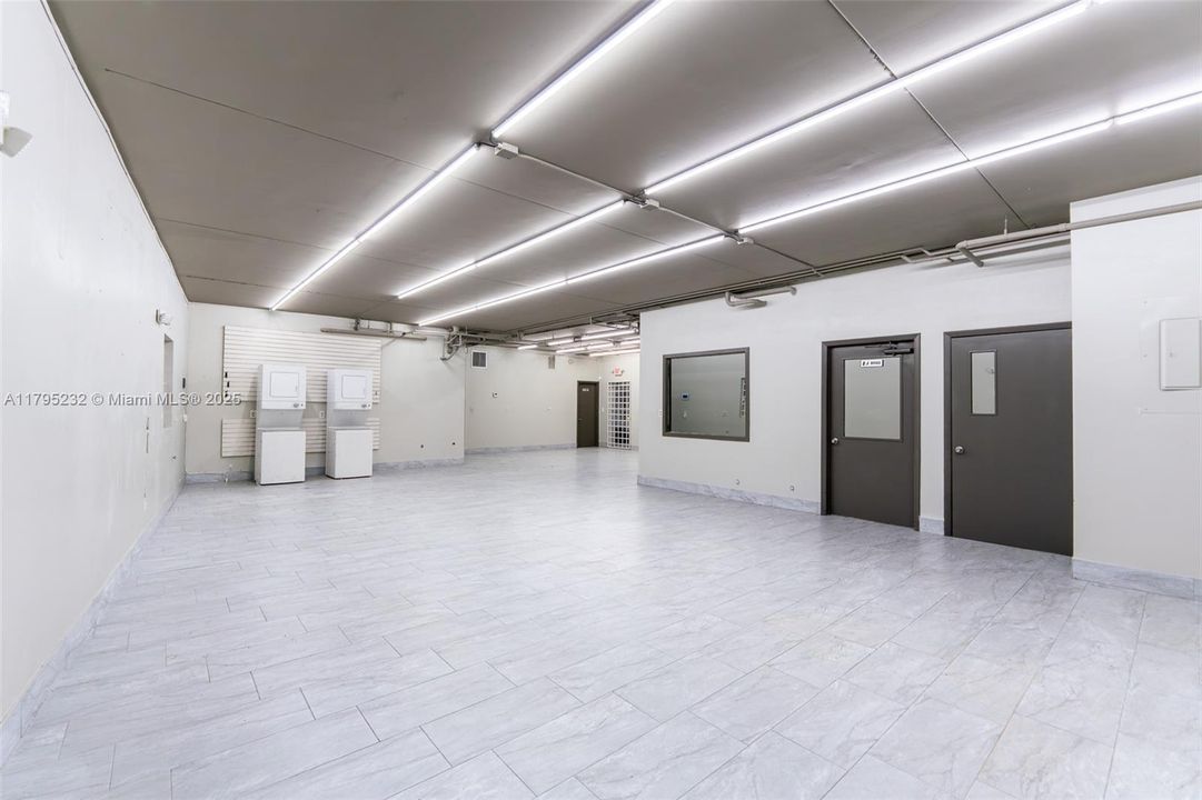 合同活跃: $3,300 (0 贝兹, 0 浴室, 0 平方英尺)