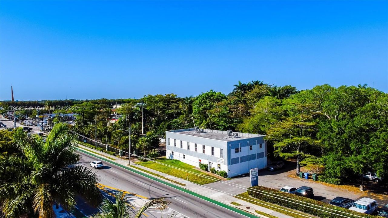 合同活跃: $3,300 (0 贝兹, 0 浴室, 0 平方英尺)