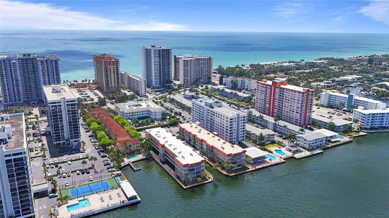 Recently Sold: $155,000 (1 beds, 1 baths, 753 Square Feet)