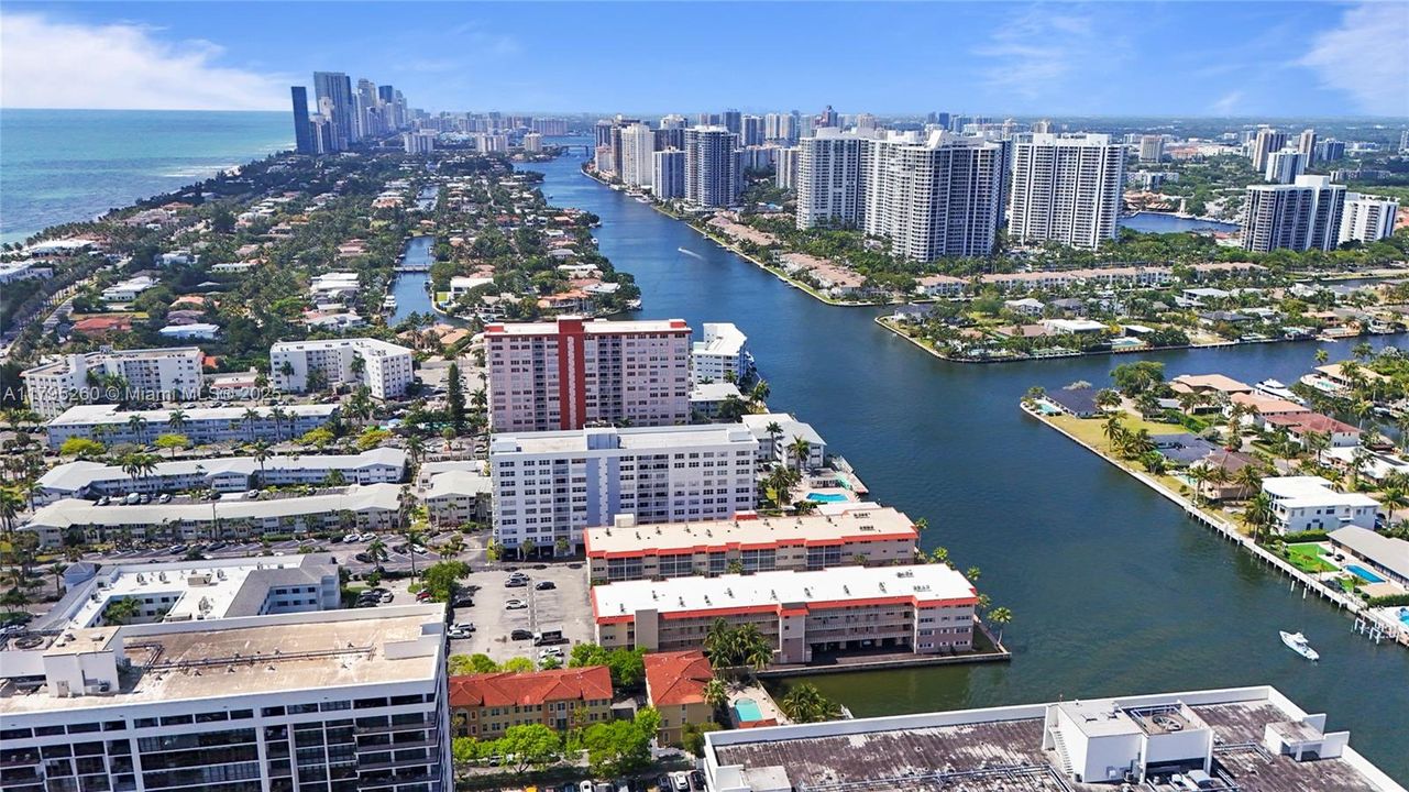 Recently Sold: $155,000 (1 beds, 1 baths, 753 Square Feet)