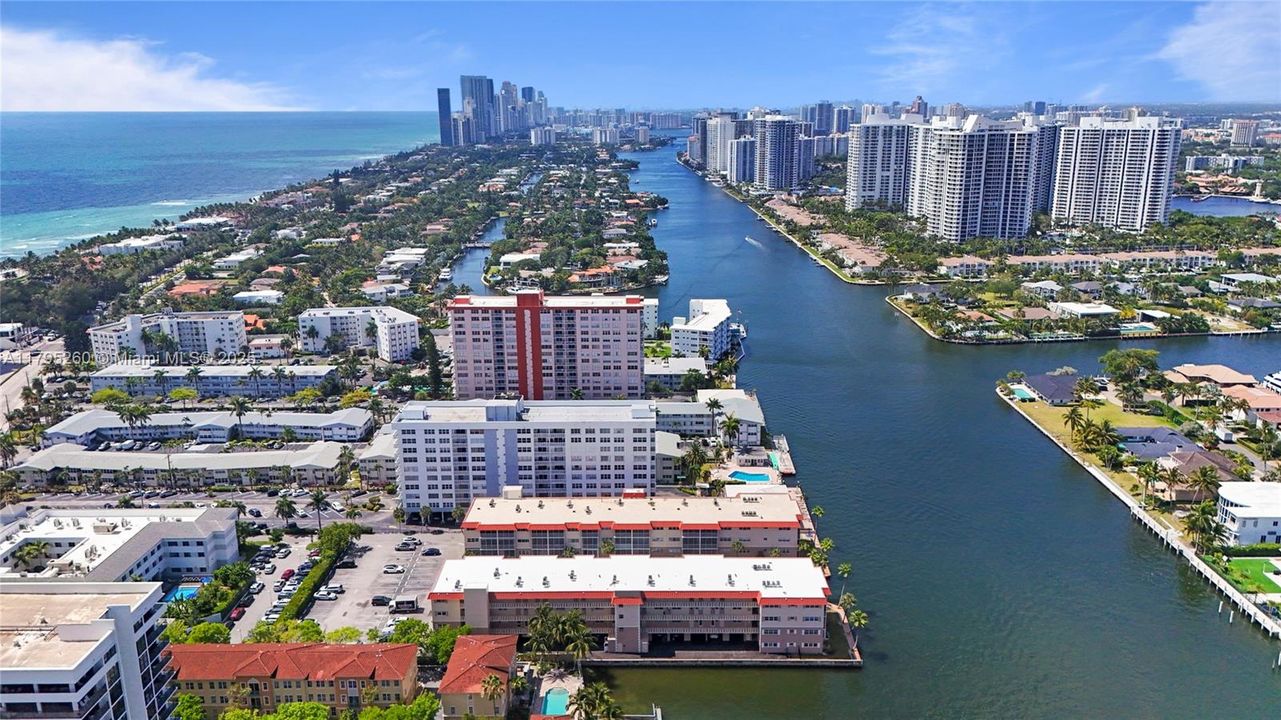 Recently Sold: $155,000 (1 beds, 1 baths, 753 Square Feet)