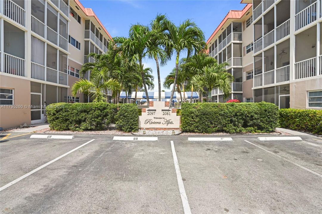 Recently Sold: $155,000 (1 beds, 1 baths, 753 Square Feet)