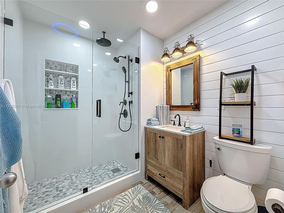 Recently Sold: $1,849,000 (4 beds, 4 baths, 3061 Square Feet)