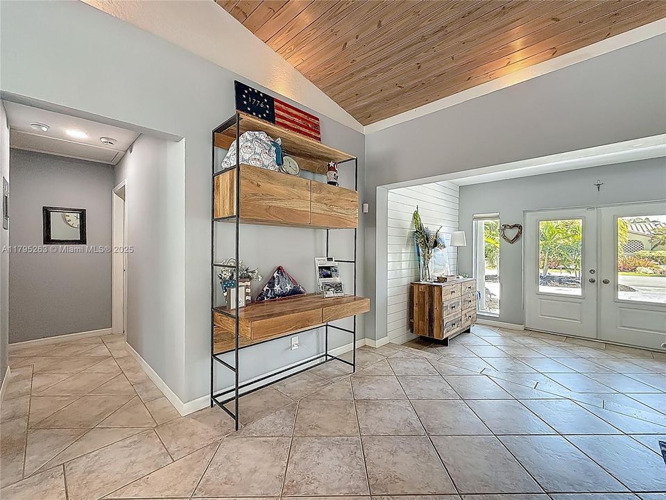 Recently Sold: $1,849,000 (4 beds, 4 baths, 3061 Square Feet)