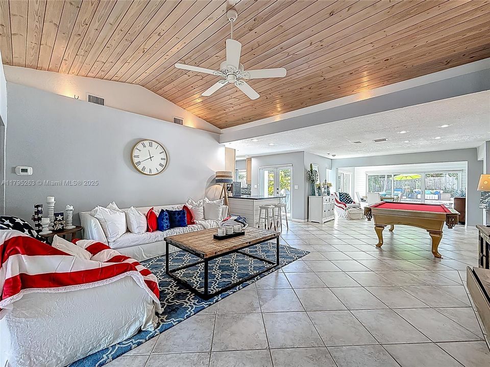 Recently Sold: $1,849,000 (4 beds, 4 baths, 3061 Square Feet)