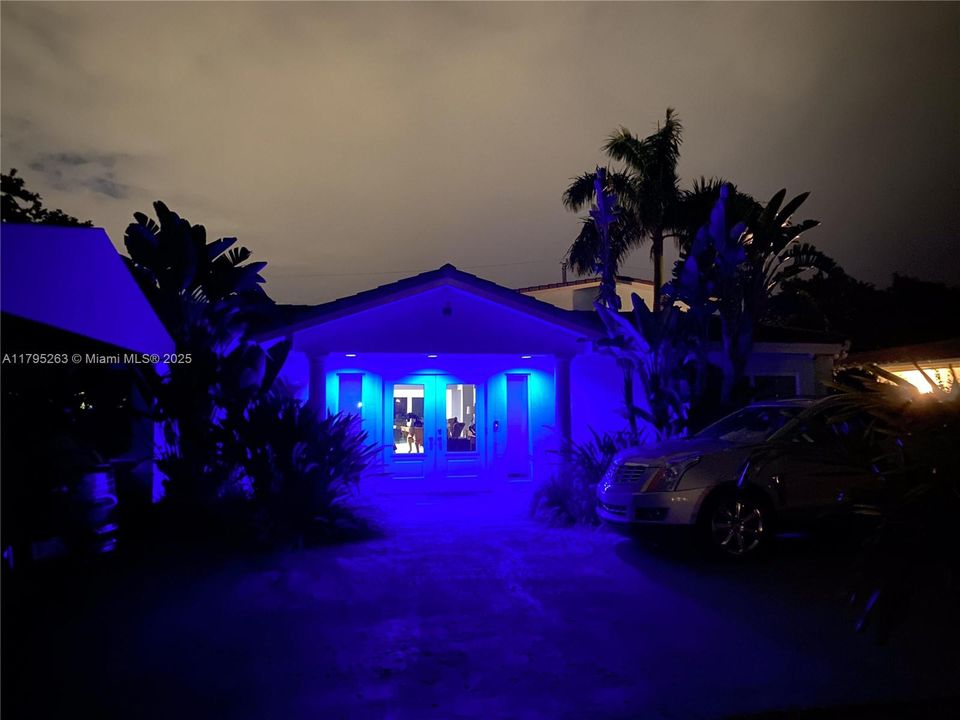 Recently Sold: $1,849,000 (4 beds, 4 baths, 3061 Square Feet)