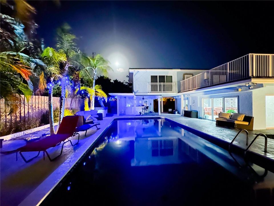 Recently Sold: $1,849,000 (4 beds, 4 baths, 3061 Square Feet)