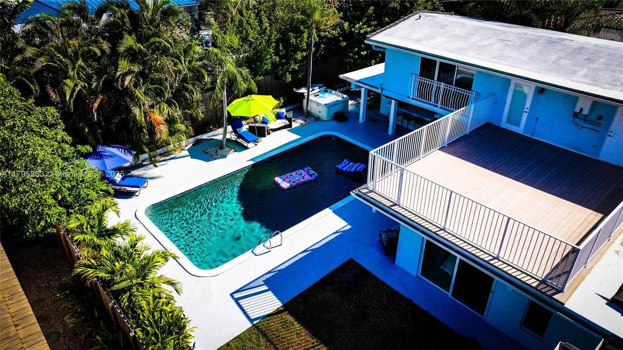 Recently Sold: $1,849,000 (4 beds, 4 baths, 3061 Square Feet)