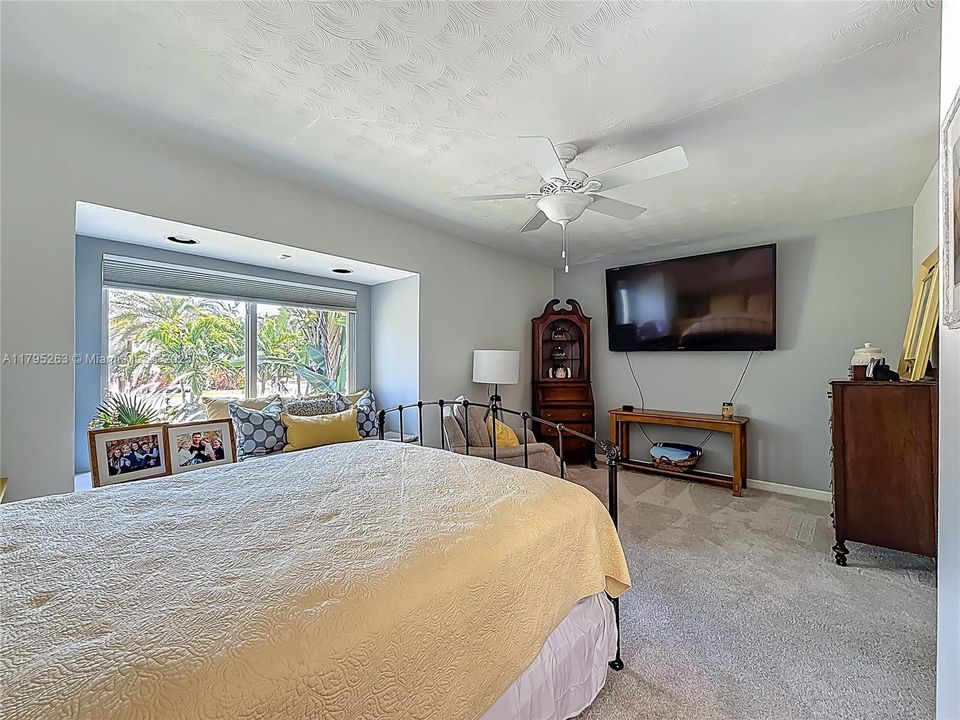 Recently Sold: $1,849,000 (4 beds, 4 baths, 3061 Square Feet)