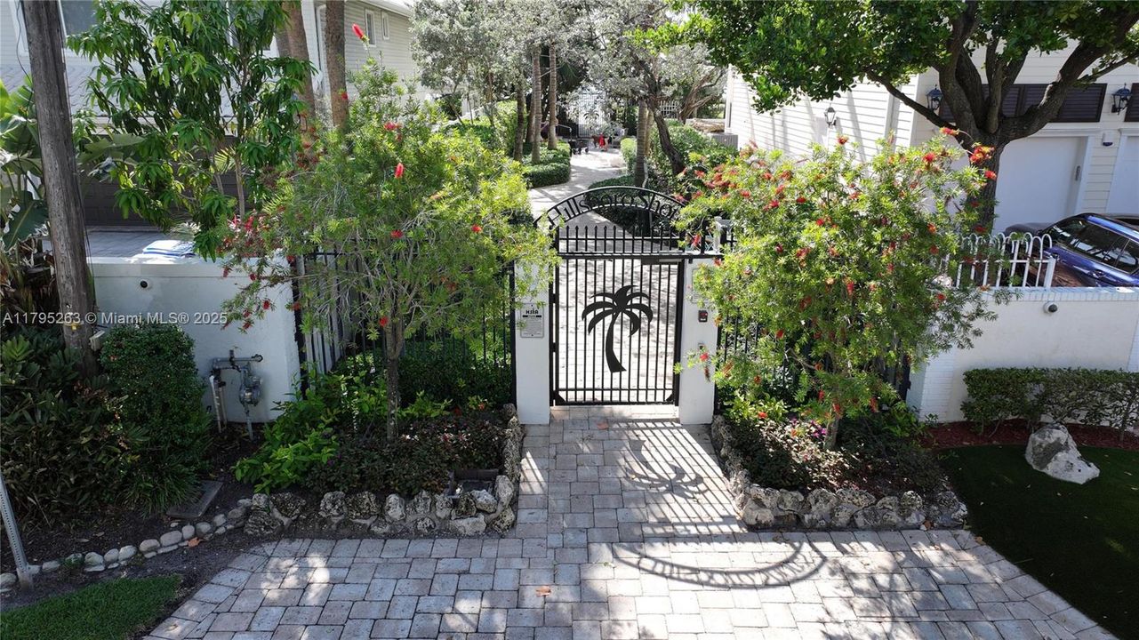 Recently Sold: $1,849,000 (4 beds, 4 baths, 3061 Square Feet)