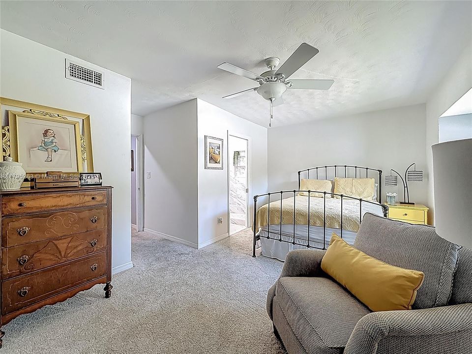 Recently Sold: $1,849,000 (4 beds, 4 baths, 3061 Square Feet)