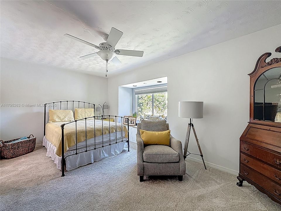 Recently Sold: $1,849,000 (4 beds, 4 baths, 3061 Square Feet)