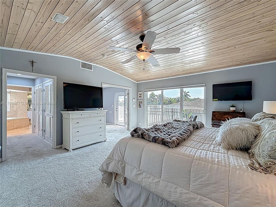 Recently Sold: $1,849,000 (4 beds, 4 baths, 3061 Square Feet)