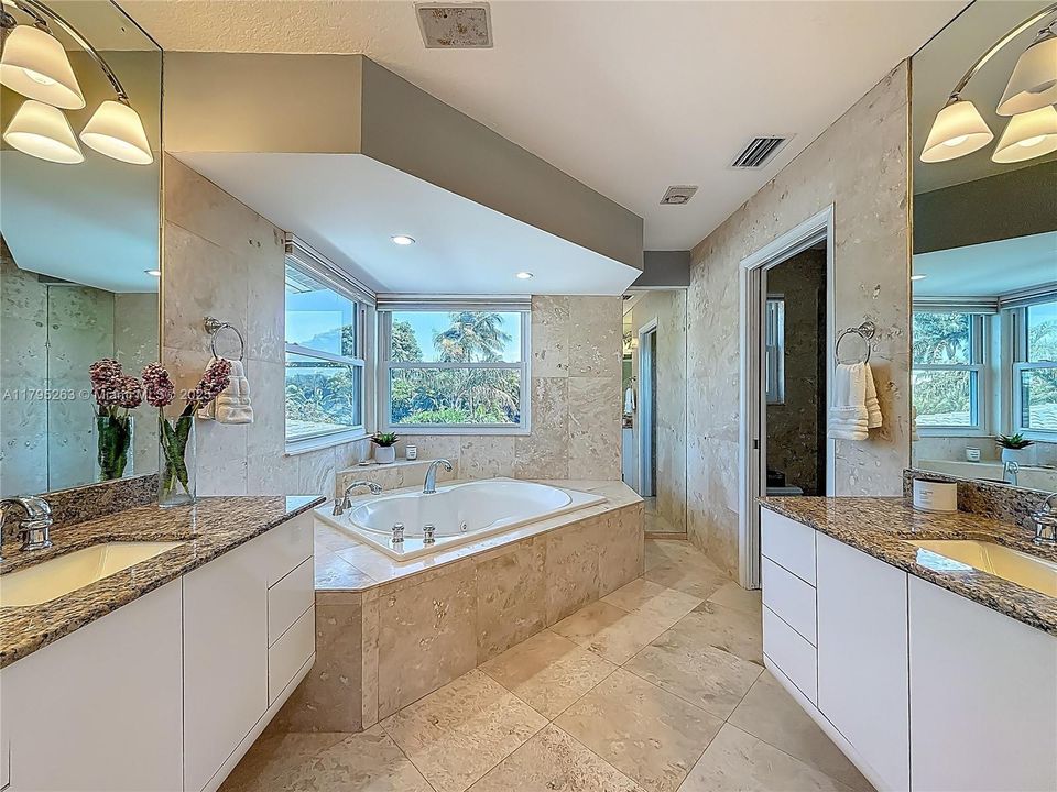 Recently Sold: $1,849,000 (4 beds, 4 baths, 3061 Square Feet)