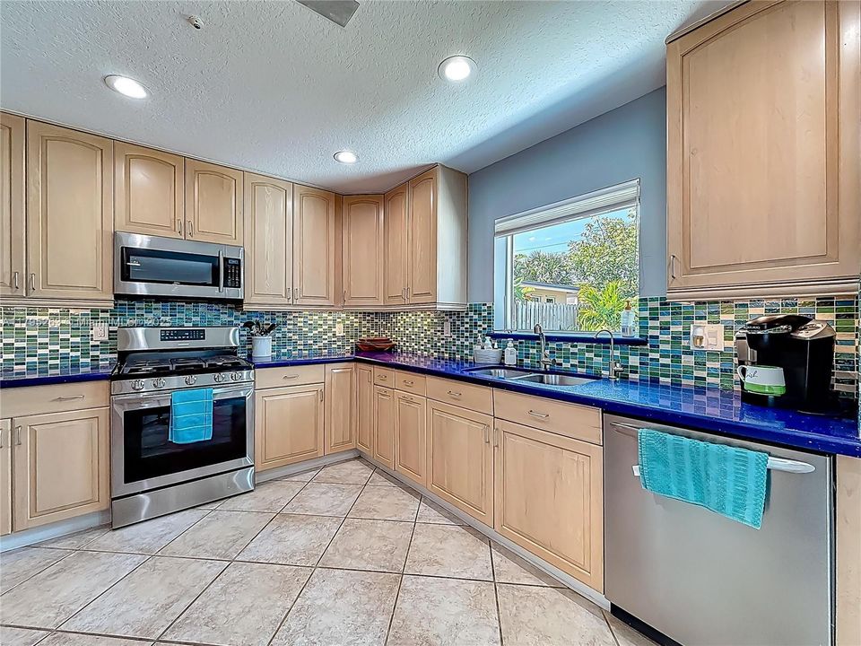 Recently Sold: $1,849,000 (4 beds, 4 baths, 3061 Square Feet)