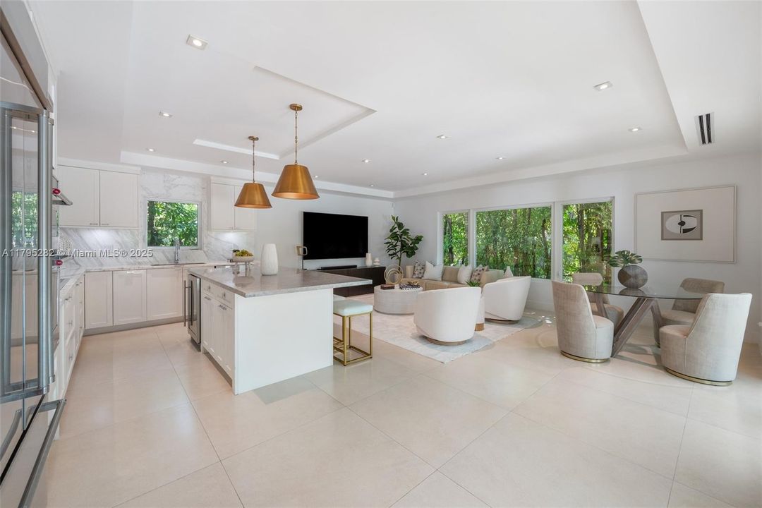 最近售出: $3,250,000 (4 贝兹, 4 浴室, 3566 平方英尺)