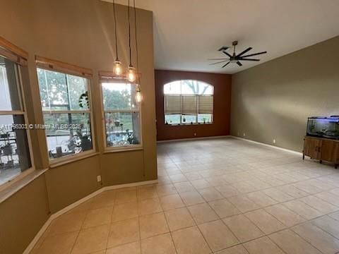 Recently Rented: $4,400 (4 beds, 2 baths, 2943 Square Feet)