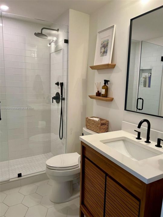 На продажу: $1,650,000 (3 спален, 3 ванн, 1762 Квадратных фут)