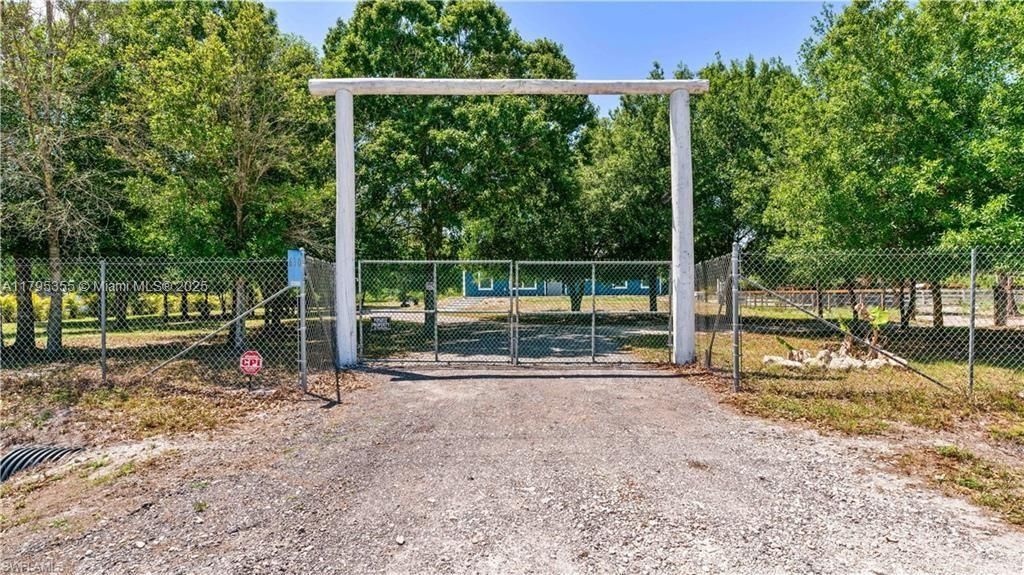 630 & 640 N WILLOW ST, Clewiston, FL 33440