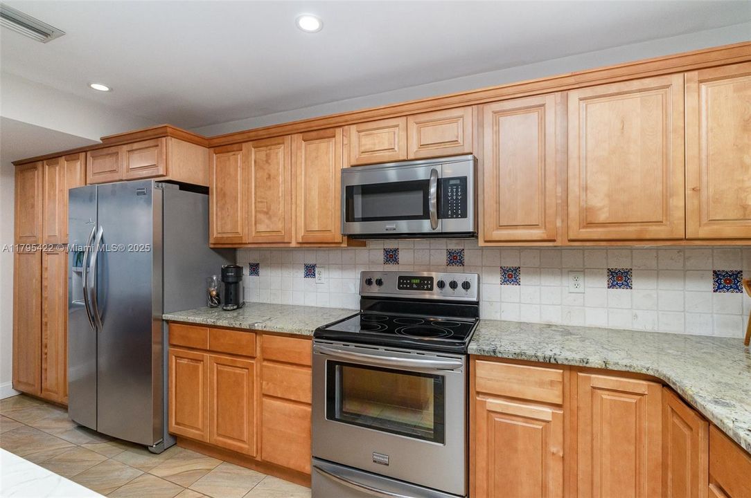 Vendido Recientemente: $349,000 (2 camas, 2 baños, 0 Pies cuadrados)