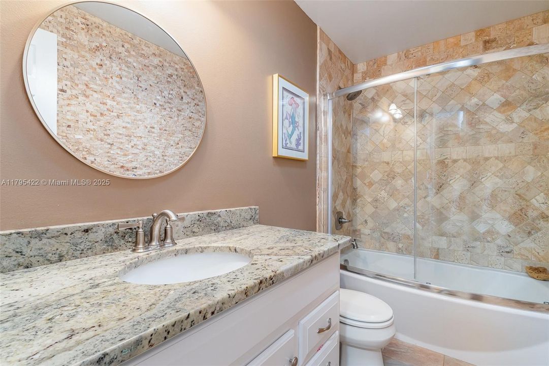 Vendido Recientemente: $349,000 (2 camas, 2 baños, 0 Pies cuadrados)