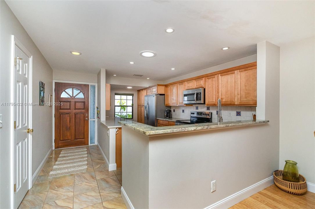 Vendido Recientemente: $349,000 (2 camas, 2 baños, 0 Pies cuadrados)